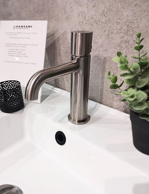 Børstet stål armatur