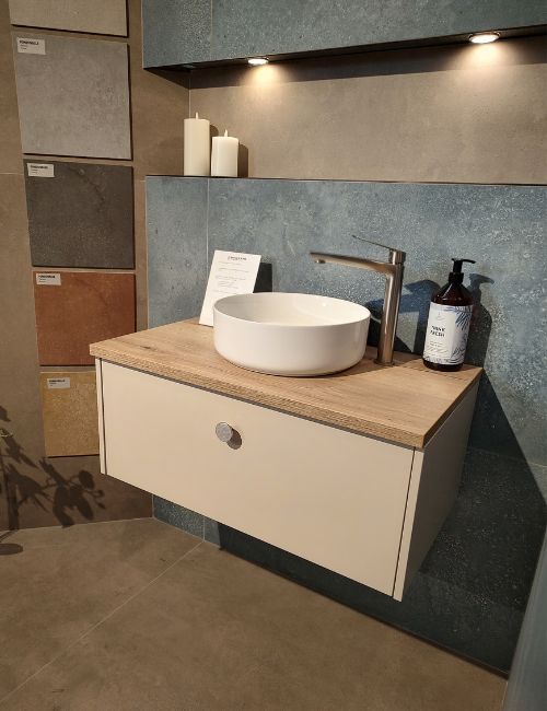 Match dit badeværelsesarmatur til fliser og vask